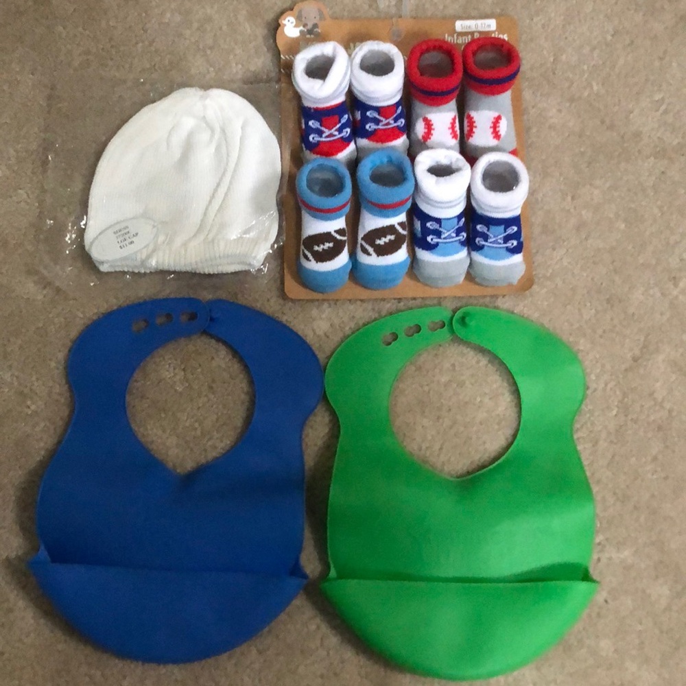 Baby booties, cap, two bibs. New! All together